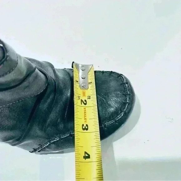 MUSTANG BOOTS GREEN  DISTRESSED LEATHER ROUND SQUARE TOE ANKLE BOOTIE SIZE 41 - Picture 12 of 17